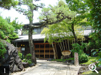 「花のいえ」玄関