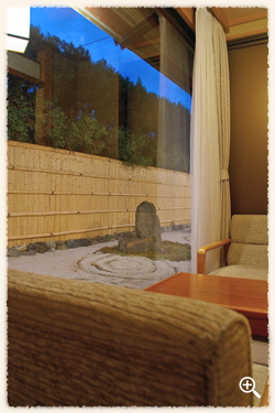 石庭側 和室6畳